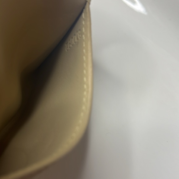 LOUIS VUITTON MONOGRAM VERNIS BILLFOLD WALLET - Picture 7 of 13